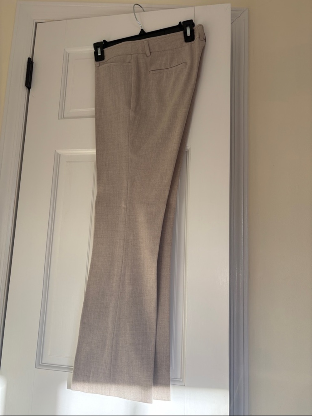 Amanda & Chelsea women’s ivory pants size 2